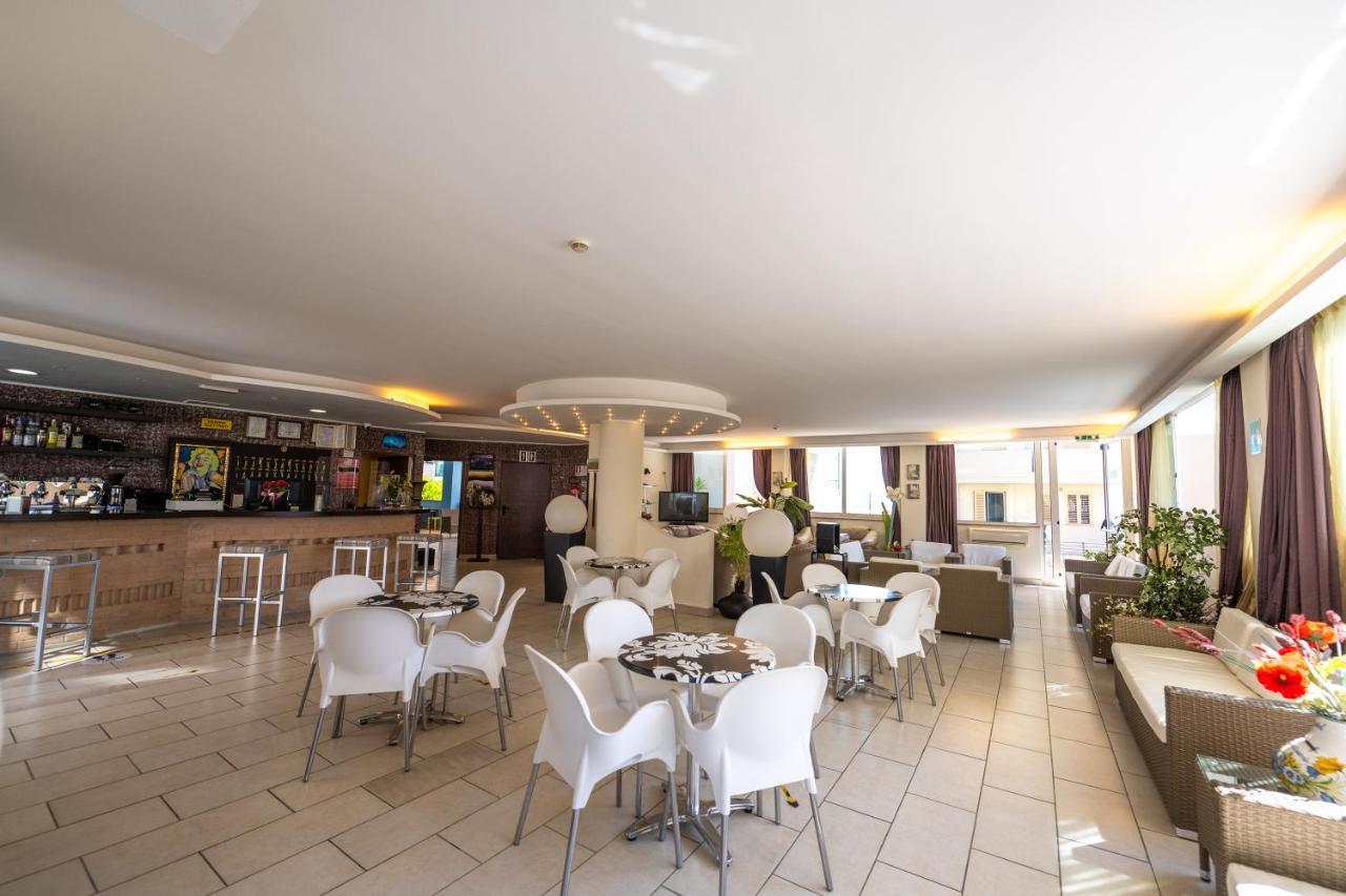 Di Matteo Hotel 阿布鲁齐的罗塞托 外观 照片